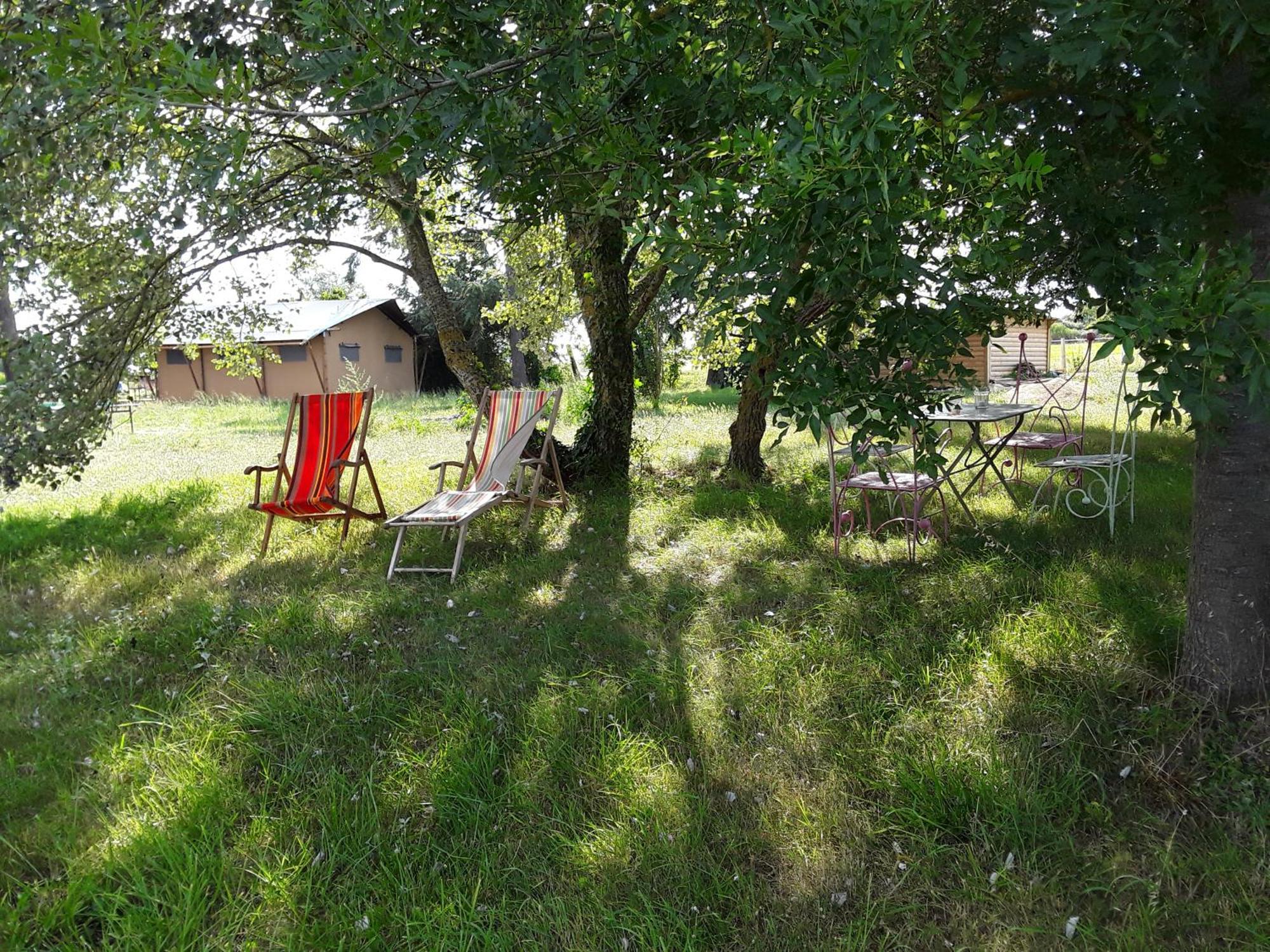 Le Lodge De Loge & Broc La Possonniere Bagian luar foto